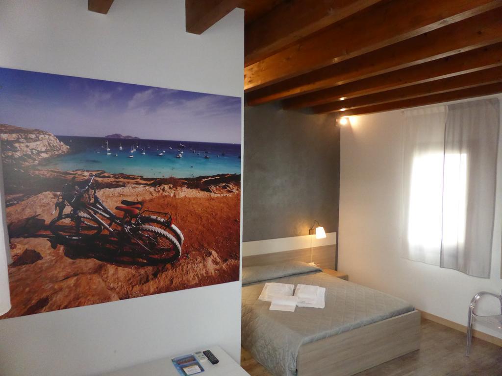 Le Muse Hotel Фавиняна Екстериор снимка
